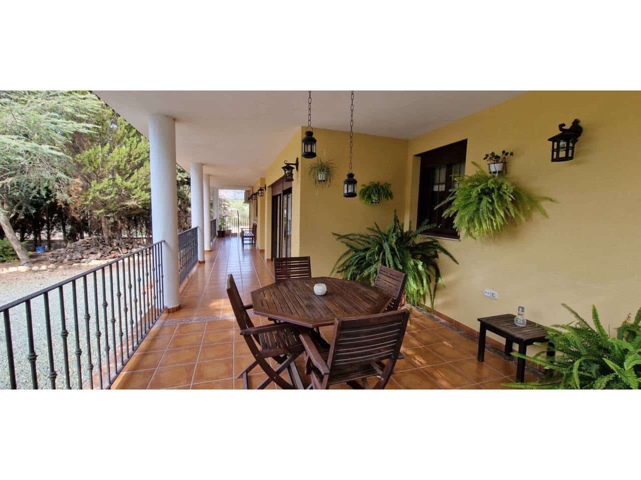 3 bedroom Villa for sale in Totana with pool garage - € 400,000 (Ref: 9911400)