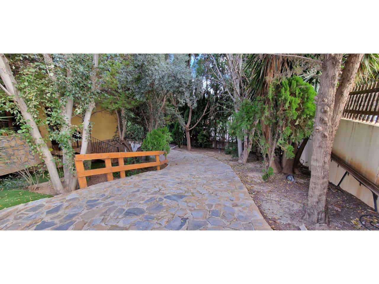 3 bedroom Villa for sale in Totana with pool garage - € 400,000 (Ref: 9911400)