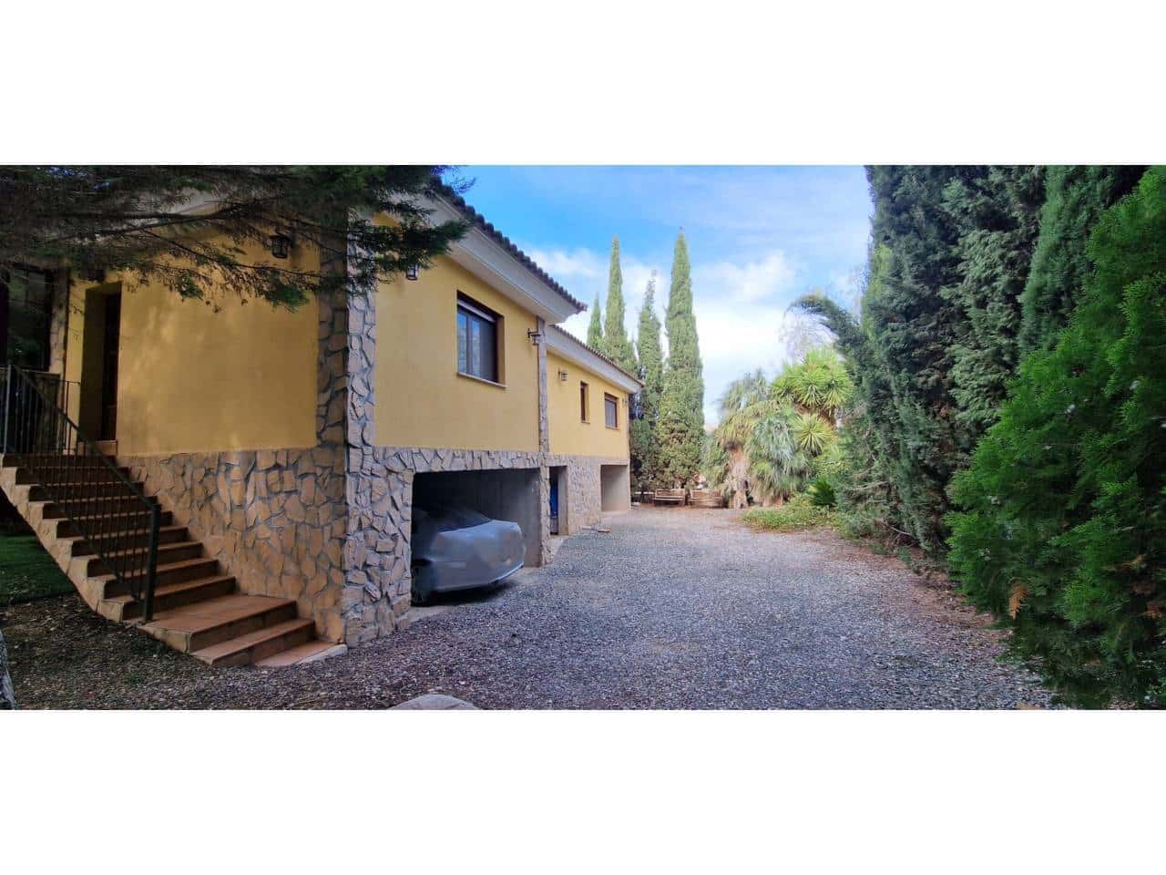 3 bedroom Villa for sale in Totana with pool garage - € 400,000 (Ref: 9911400)