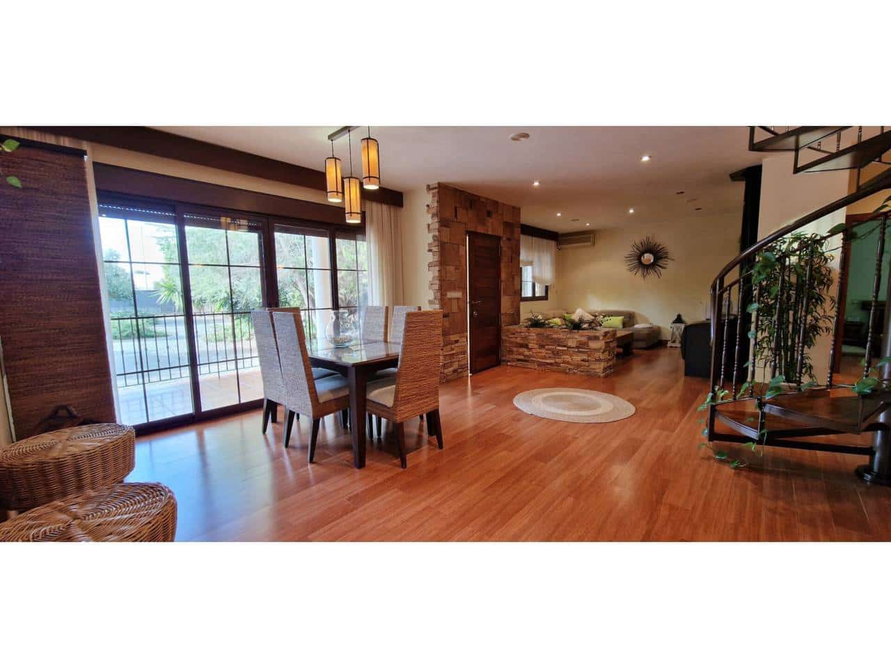3 bedroom Villa for sale in Totana with pool garage - € 400,000 (Ref: 9911400)