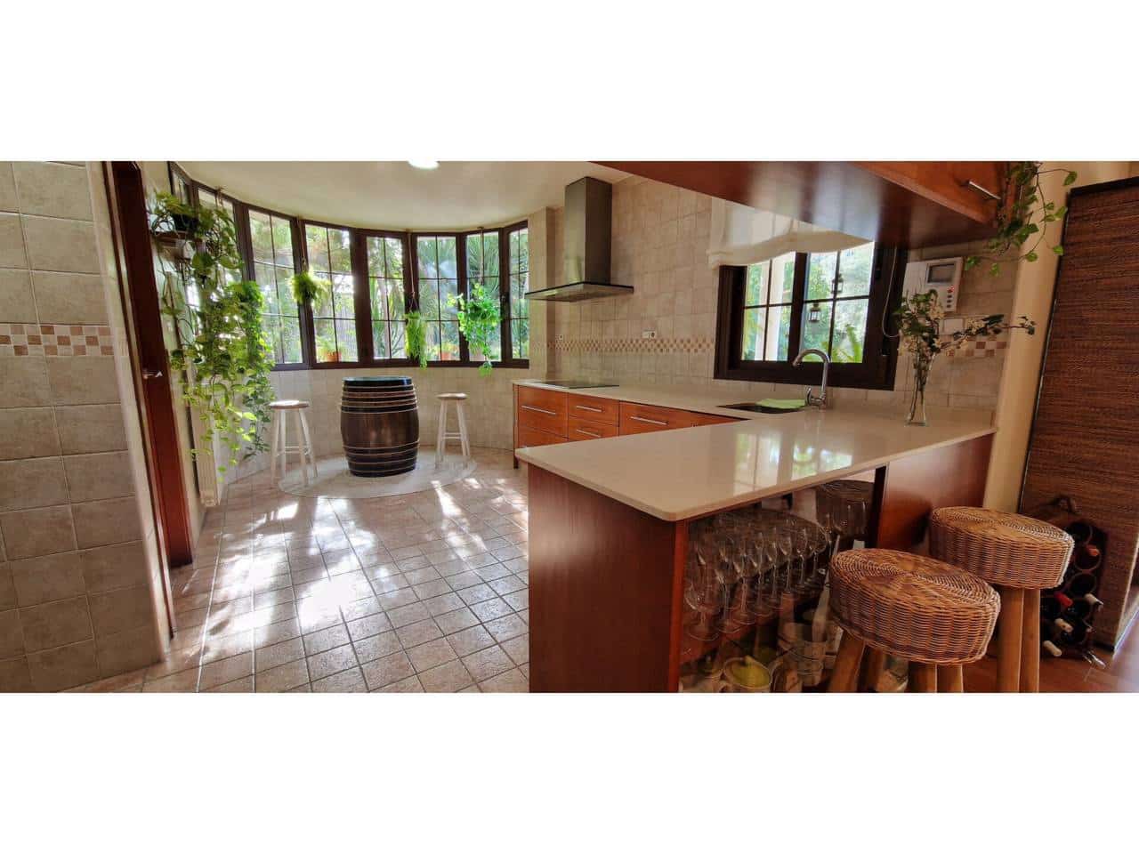 3 bedroom Villa for sale in Totana with pool garage - € 400,000 (Ref: 9911400)