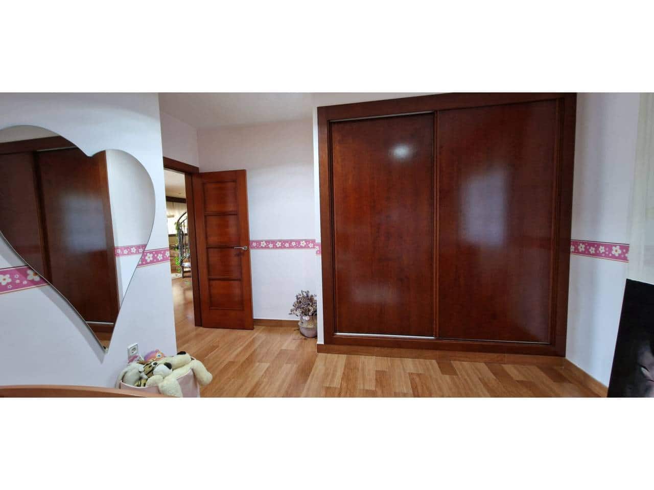3 bedroom Villa for sale in Totana with pool garage - € 400,000 (Ref: 9911400)