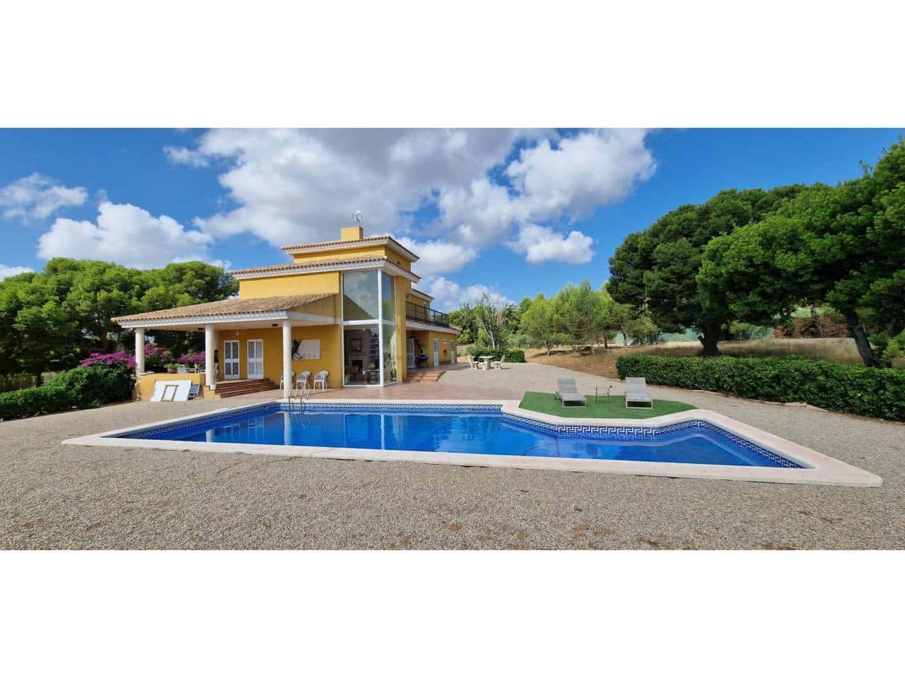 4 Zimmer Villa zu verkaufen in Totana mit Pool Garage - 425.000 € (Ref: 9911402)