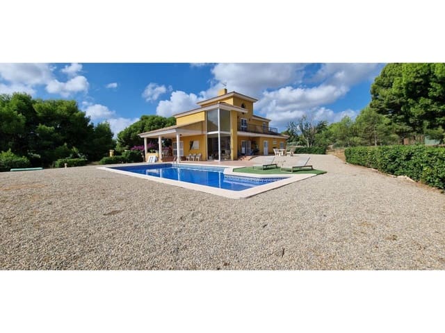 4 bedroom Villa for sale in Totana with pool garage - € 425,000 (Ref: 9911402)