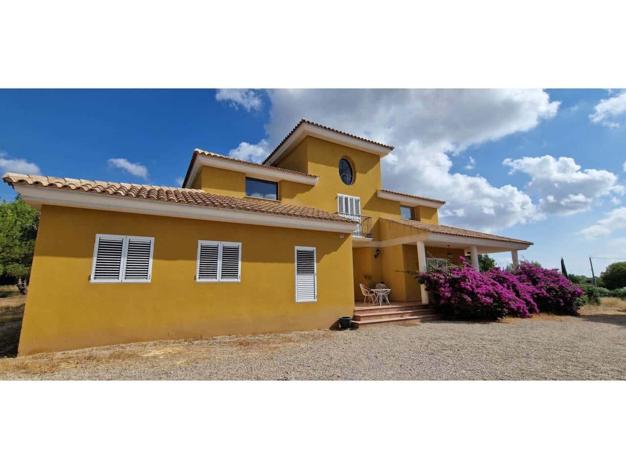 4 Zimmer Villa zu verkaufen in Totana mit Pool Garage - 425.000 € (Ref: 9911402)