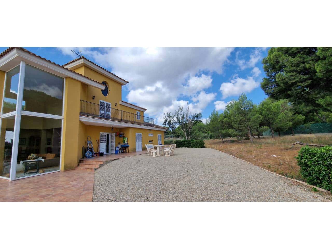 4 Zimmer Villa zu verkaufen in Totana mit Pool Garage - 425.000 € (Ref: 9911402)