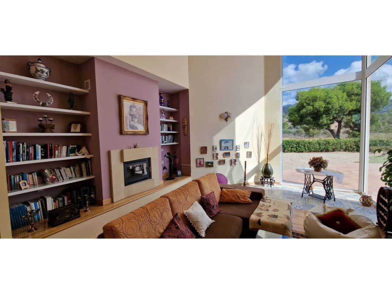 4 Zimmer Villa zu verkaufen in Totana mit Pool Garage - 425.000 € (Ref: 9911402)
