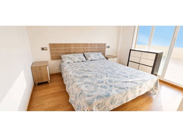 Piso de 3 habitaciones en Totana en venta con garaje - 135.000 € (Ref: 9923109)