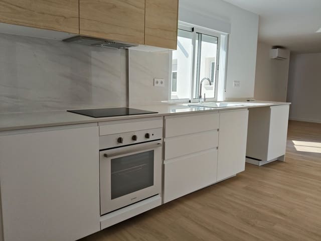 2 soveværelse Lejlighed til leje i Gandia - € 750 (Ref: 9168440)