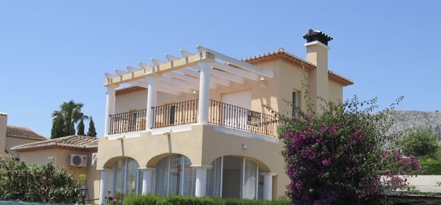 3 soveværelse Villa til salg i Beniarbeig med swimmingpool garage - € 467.000 (Ref: 9031714)