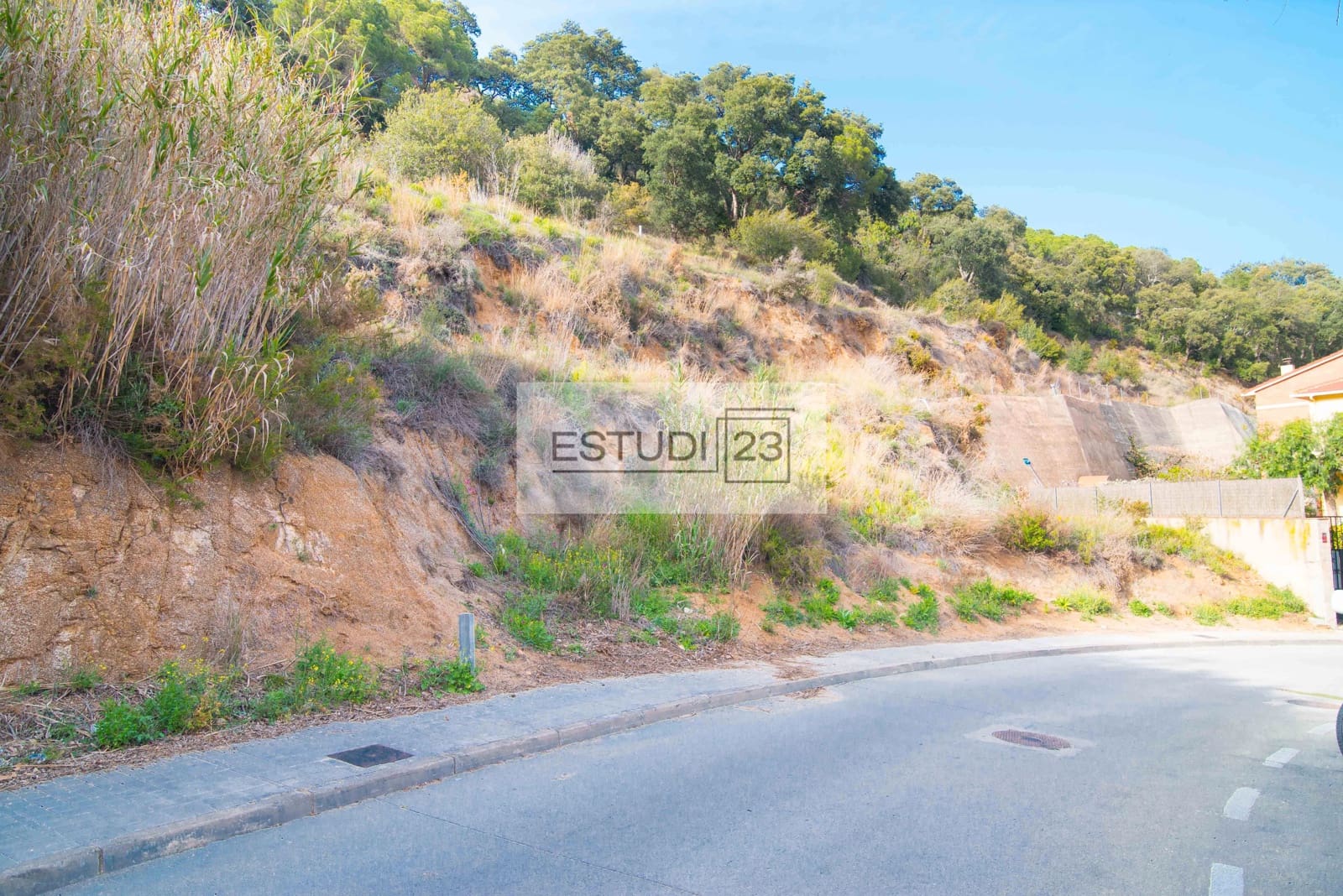 Tomt till salu i Arenys de Munt - 250 000 € (Ref: 9352790)