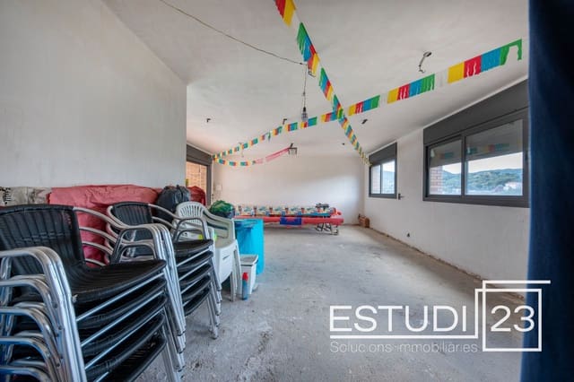 7 soverom Villa til salgs i Arenys de Munt med garasje - € 470 000 (Ref: 9352793)