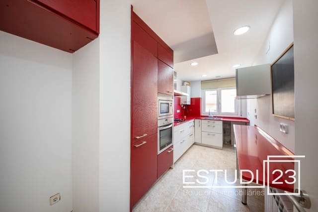 Apartamento de 3 habitaciones en Canet de Mar en venta con garaje - 345.000 € (Ref: 9357013)