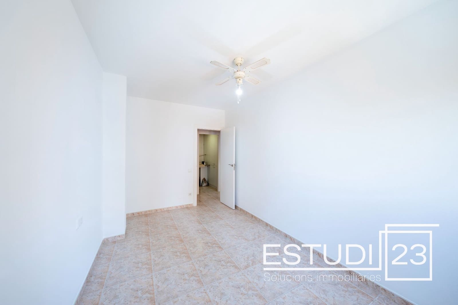 3 soveværelse Lejlighed til salg i Canet de Mar med garage - € 345.000 (Ref: 9357013)