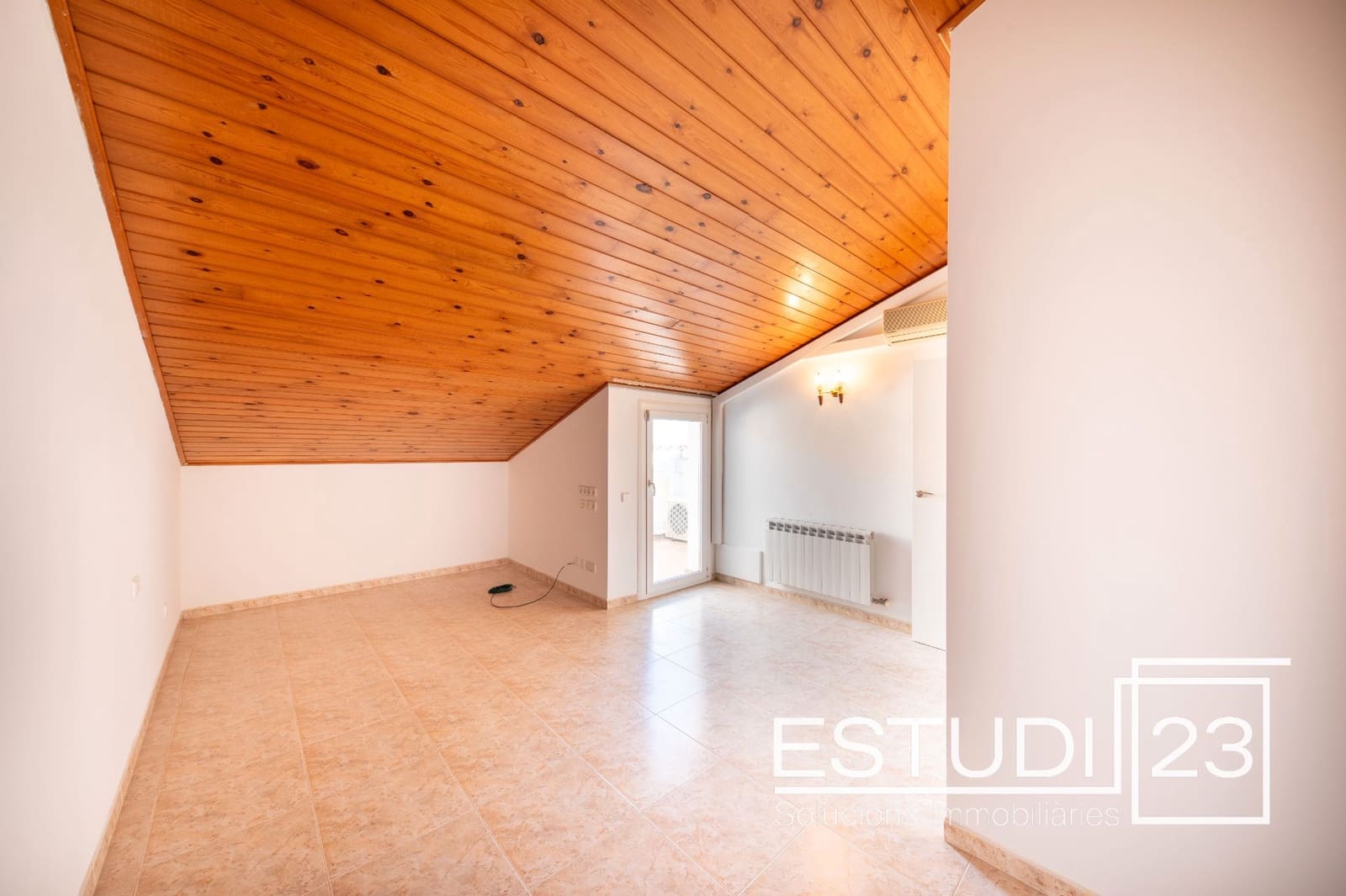 3 soveværelse Lejlighed til salg i Canet de Mar med garage - € 345.000 (Ref: 9357013)