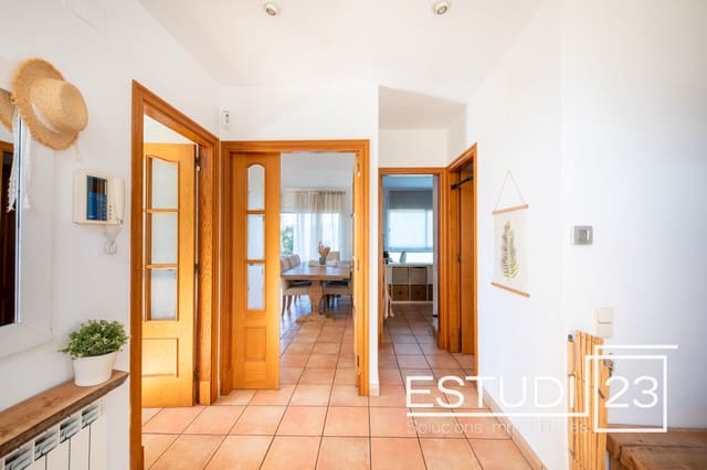 4 bedroom Villa for sale in Dosrius with pool garage - € 439,001 (Ref: 9386209)