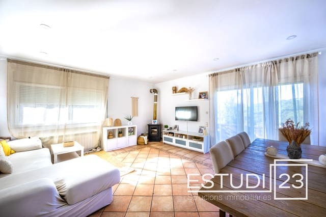 4 bedroom Villa for sale in Dosrius with pool garage - € 439,001 (Ref: 9386209)