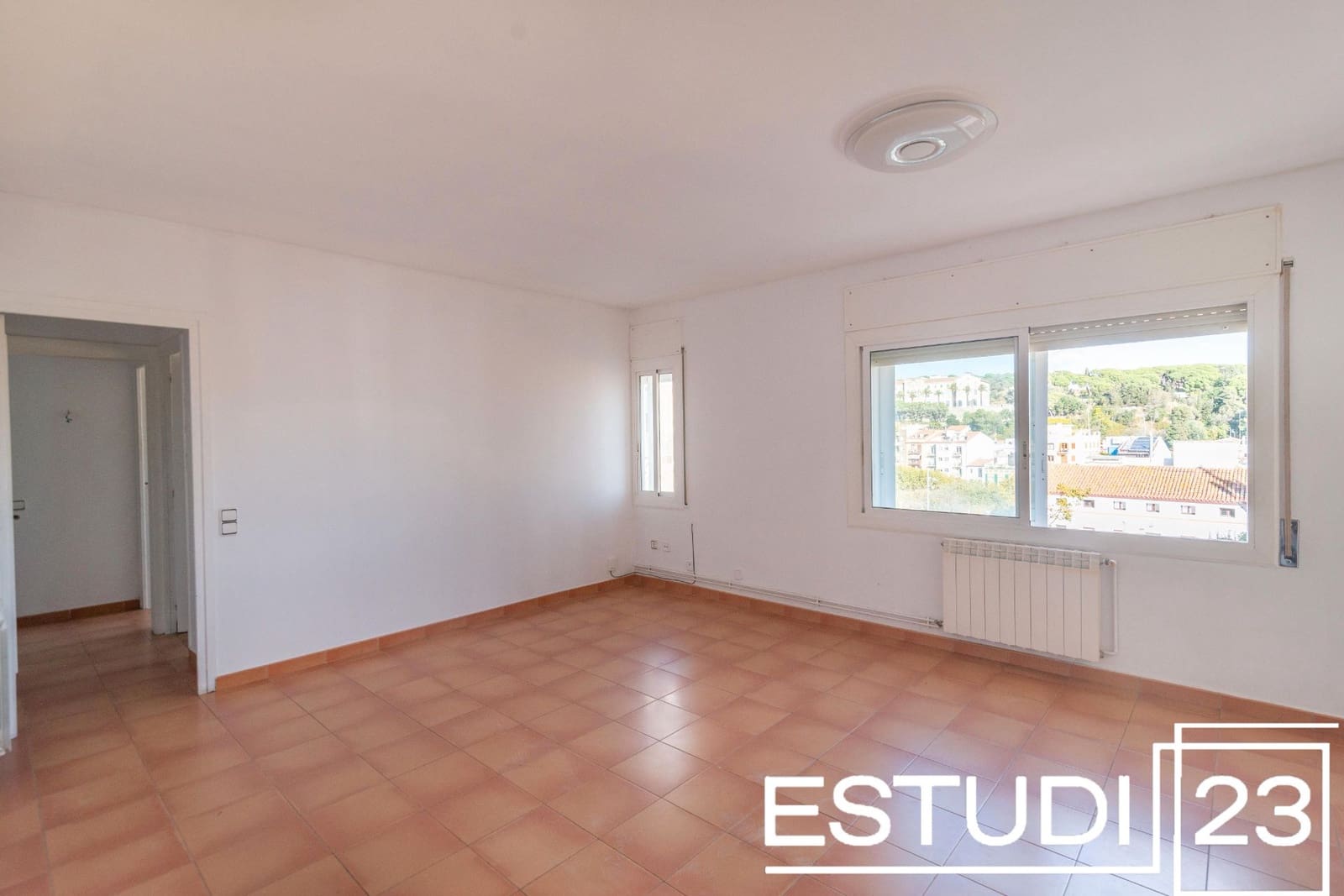 4 bedroom Flat for sale in Arenys de Mar - € 259,000 (Ref: 9406089)