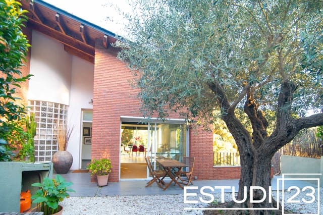 5 soverom Villa til salgs i Arenys de Munt med svømmebasseng garasje - € 580 000 (Ref: 9415326)