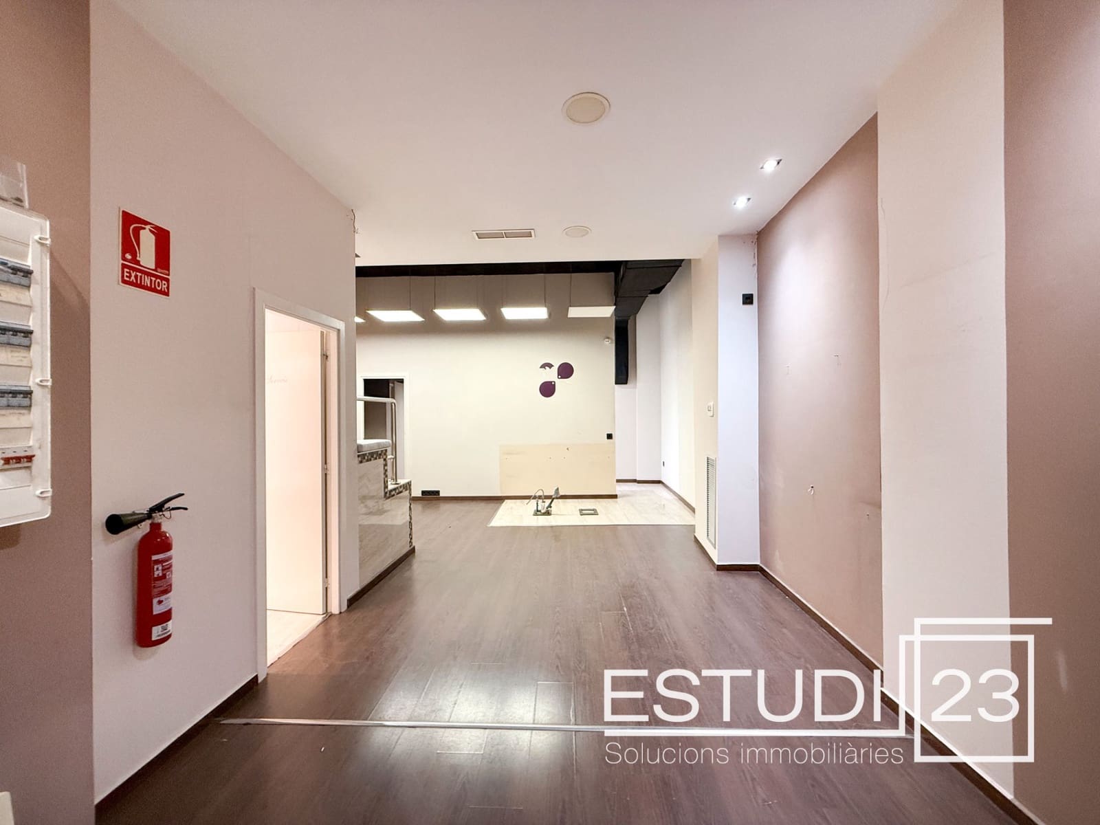 Local Comercial en Arenys de Mar en alquiler - 1.200 € (Ref: 9453610)