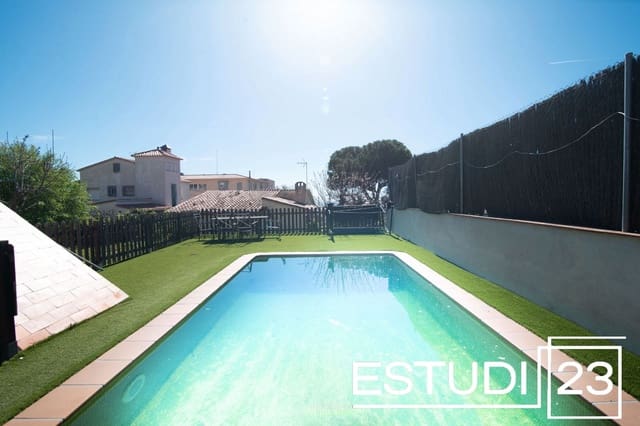 4 soverom Villa til salgs i Vilassar de Dalt med svømmebasseng - € 710 000 (Ref: 9689917)