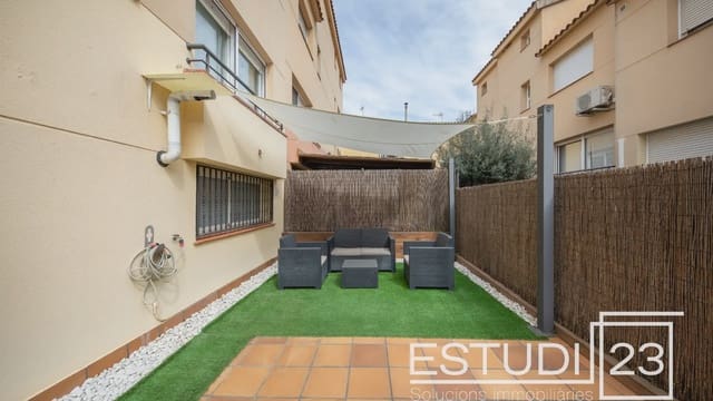 4 bedroom Townhouse for sale in Arenys de Munt with garage - € 420,000 (Ref: 9733224)
