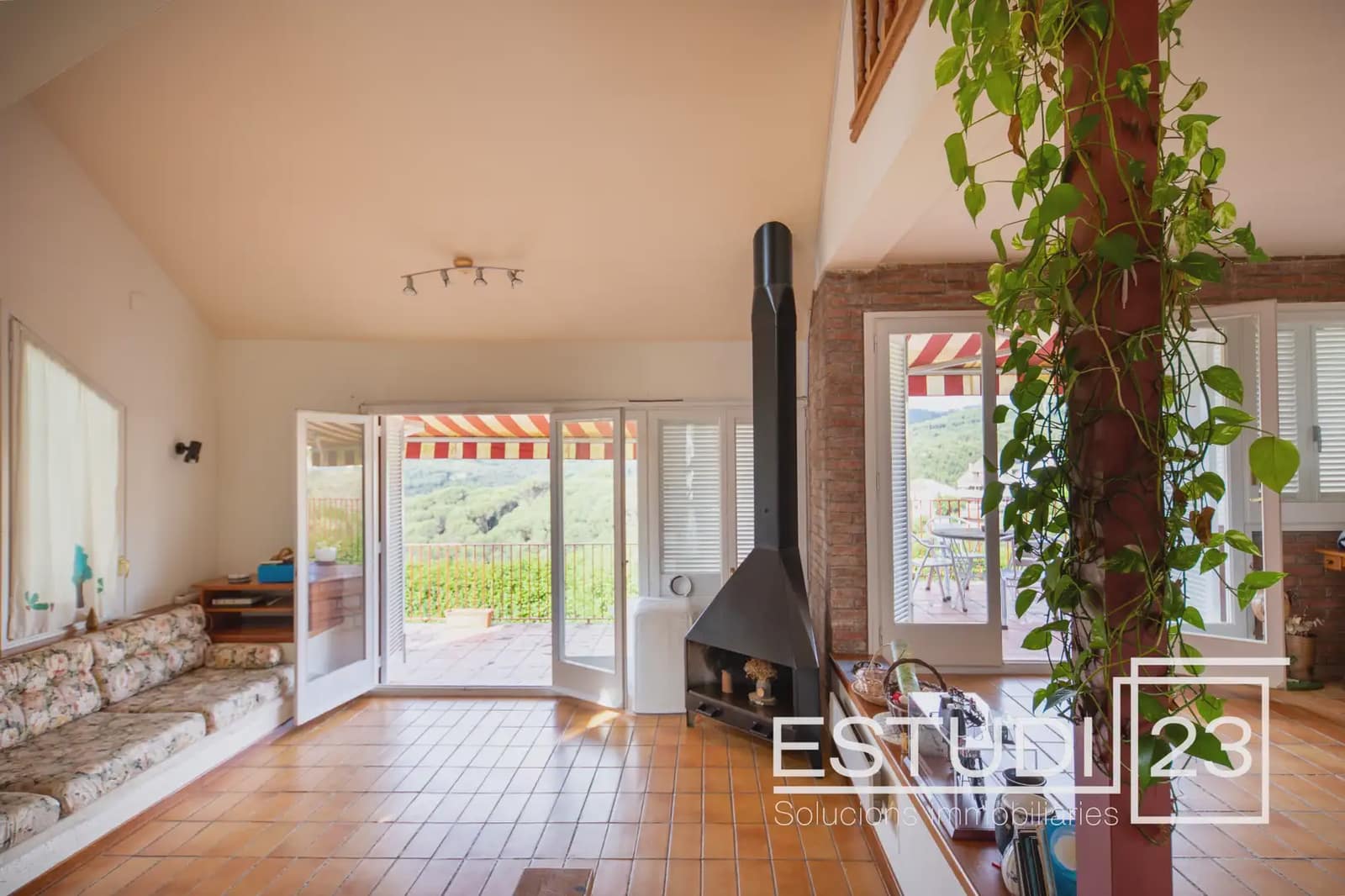 4 chambre Villa/Maison à vendre à Sant Iscle de Vallalta avec garage - 405 000 € (Ref: 9823487)