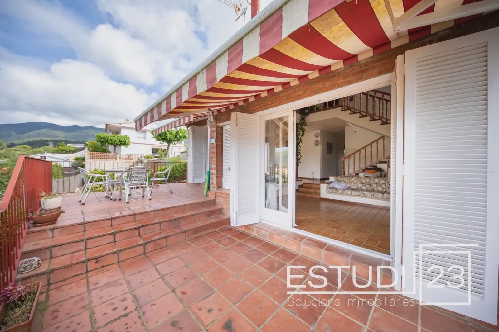 4 chambre Villa/Maison à vendre à Sant Iscle de Vallalta avec garage - 405 000 € (Ref: 9823487)