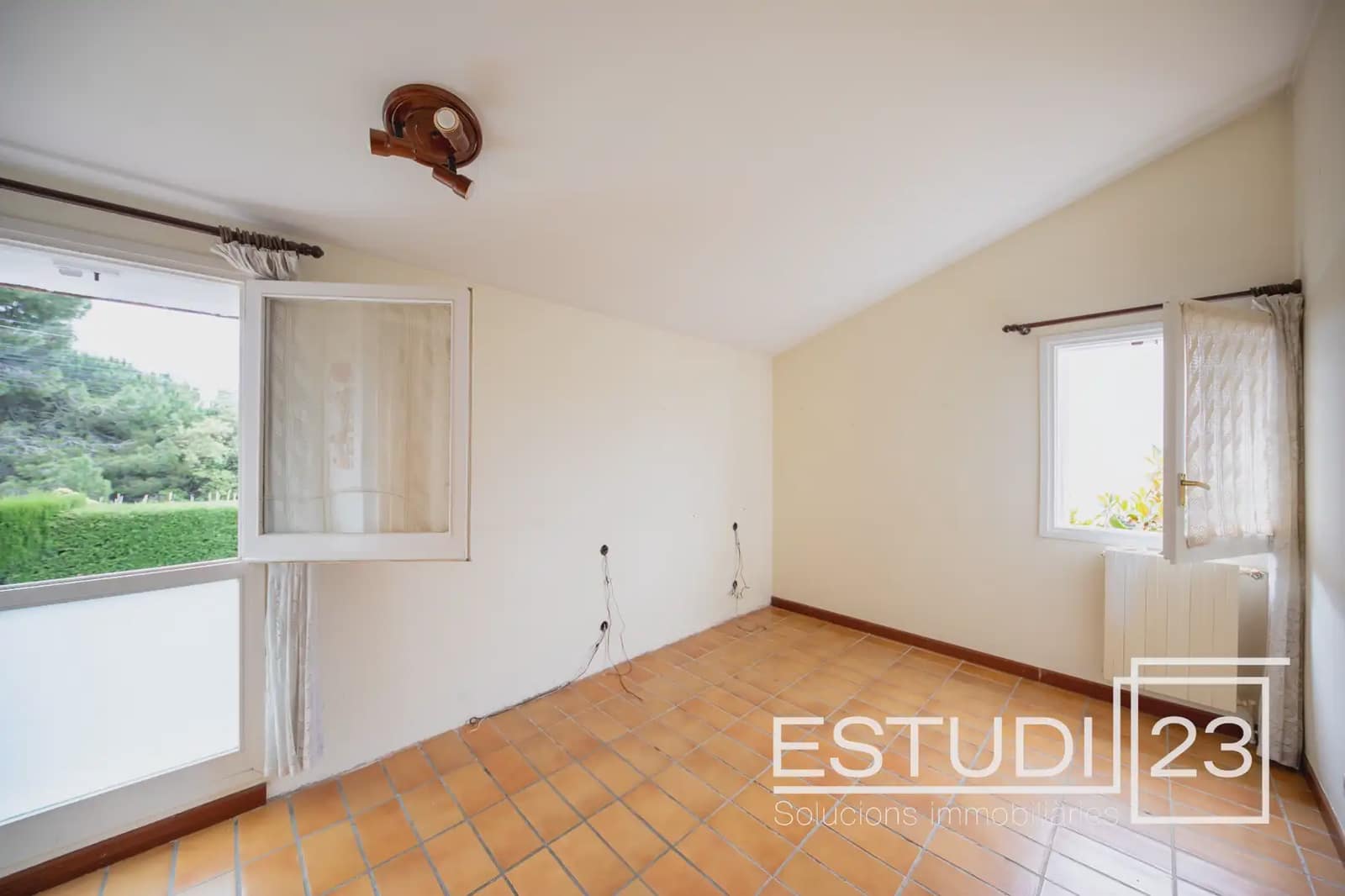 4 chambre Villa/Maison à vendre à Sant Iscle de Vallalta avec garage - 405 000 € (Ref: 9823487)