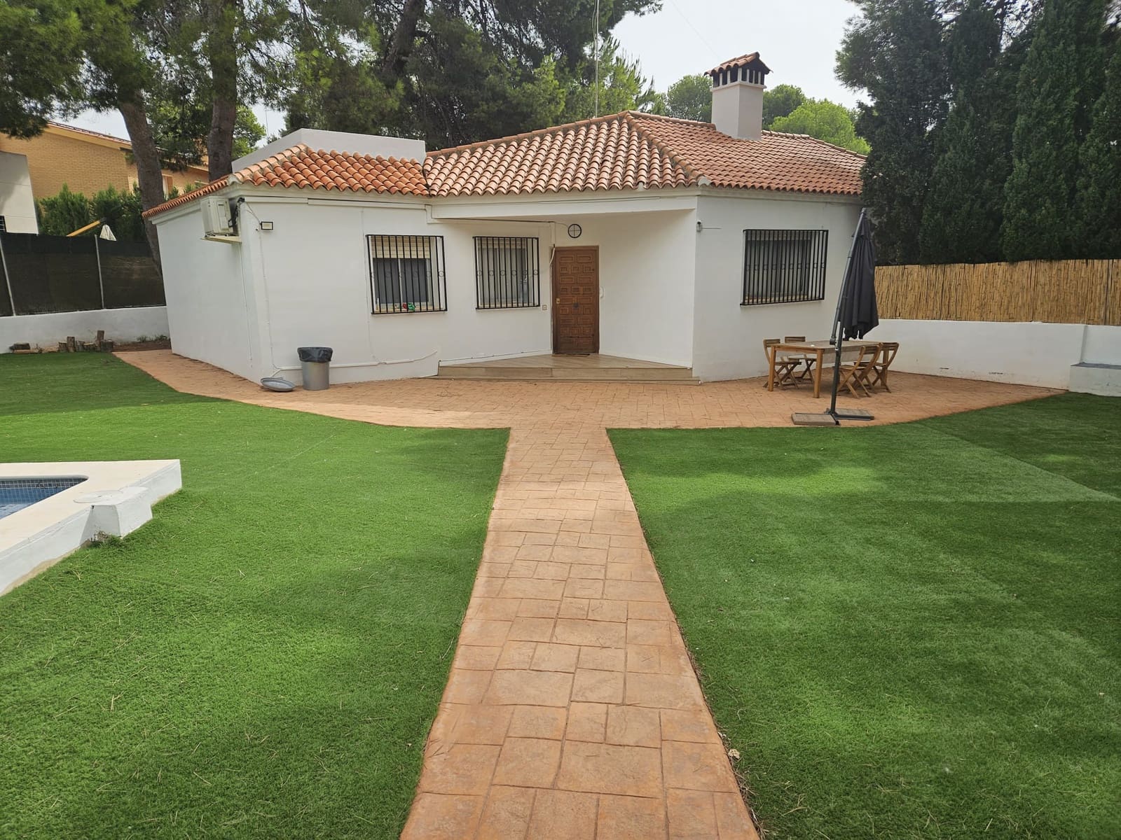 4 soveværelse Villa til leje i La Canada med swimmingpool garage - € 2.000 (Ref: 9373749)