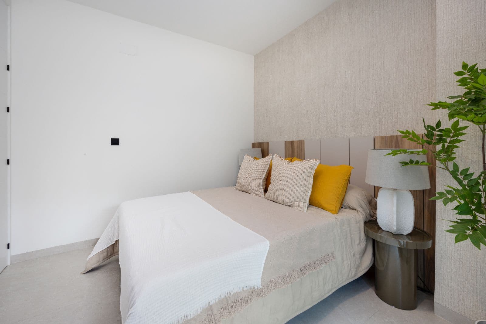 Piso de 2 habitaciones en Guardamar del Segura en venta con piscina - 255.000 € (Ref: 10006083)