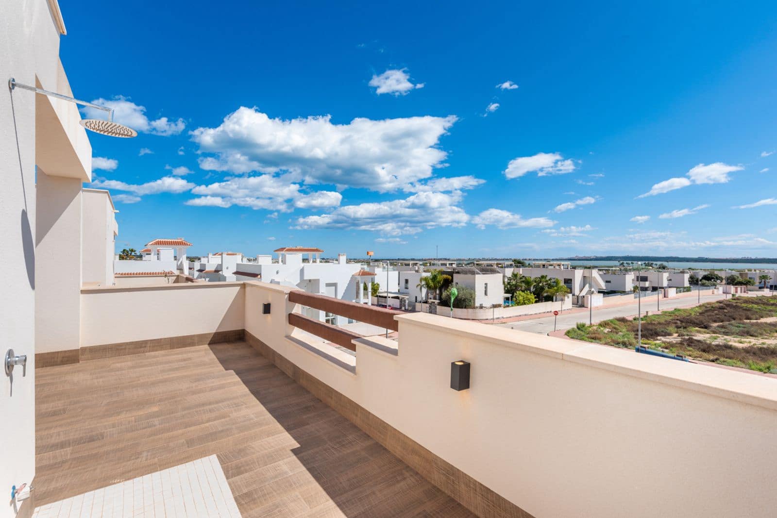 3 soverom Hus til salgs i Los Montesinos med svømmebasseng garasje - € 485 000 (Ref: 10008374)