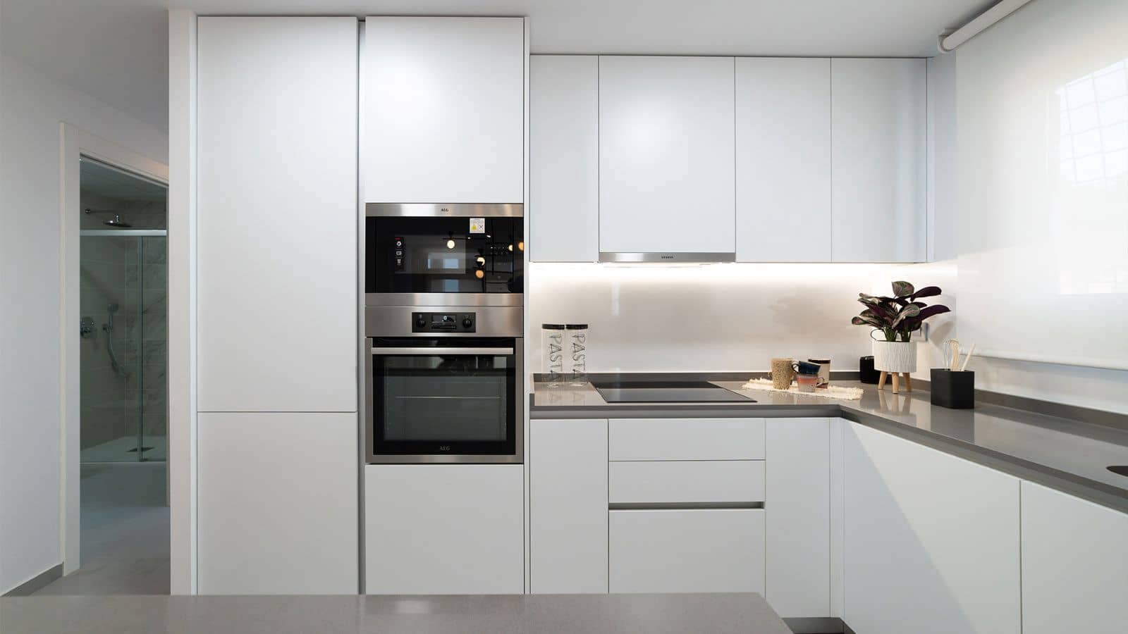 3 sypialnia Mieszkanie na sprzedaż w Benidorm z basenem garażem - 601 000 € (Ref: 10012590)