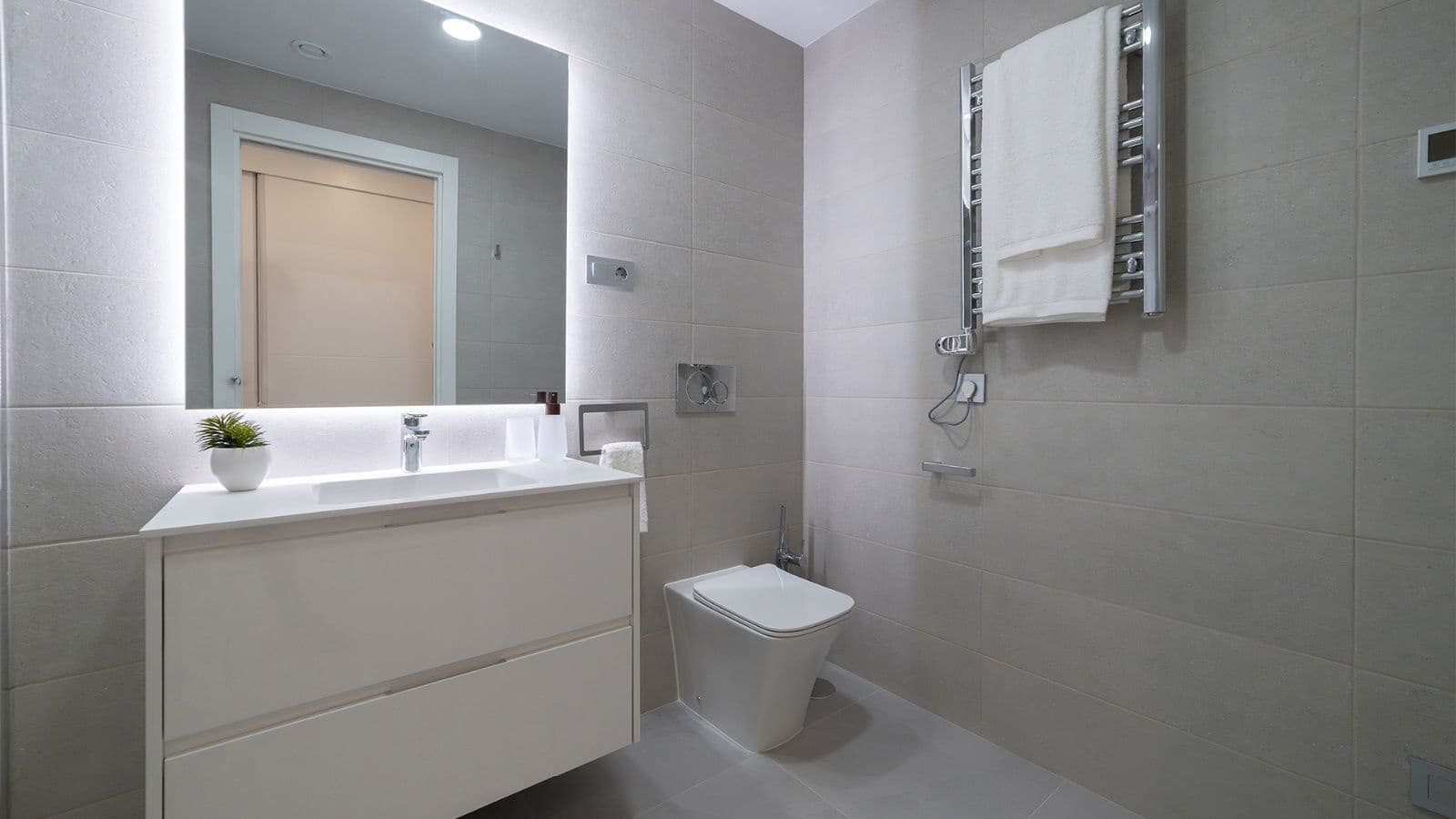 3 sypialnia Mieszkanie na sprzedaż w Benidorm z basenem garażem - 530 000 € (Ref: 10012661)