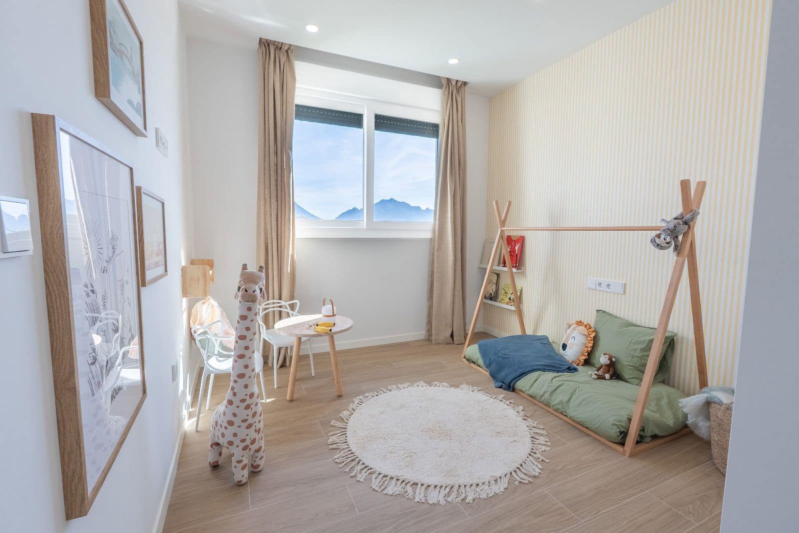 4 makuuhuone Omakotitalo myytävänä paikassa Polop mukana uima-altaan 
autotalli - 582 500 € (Ref: 10031287)
