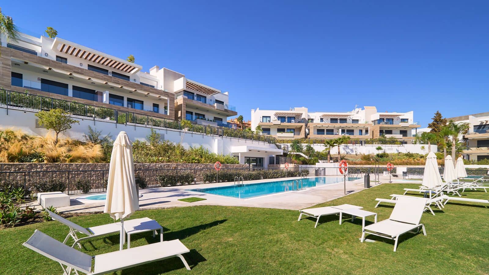 2 soveværelse Lejlighed til salg i Atalaya-Isdabe med swimmingpool - € 720.000 (Ref: 10034254)