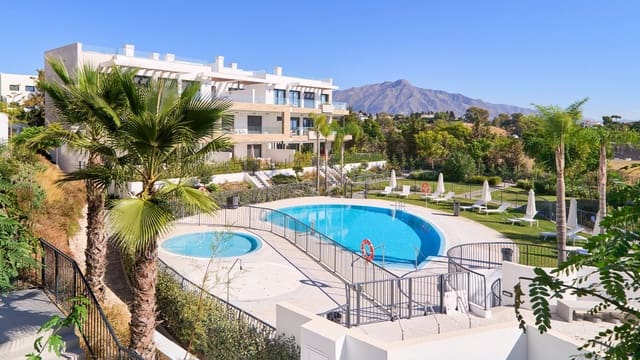 2 soveværelse Lejlighed til salg i Atalaya-Isdabe, Estepona med swimmingpool - € 720.000 (Ref: 10034254)