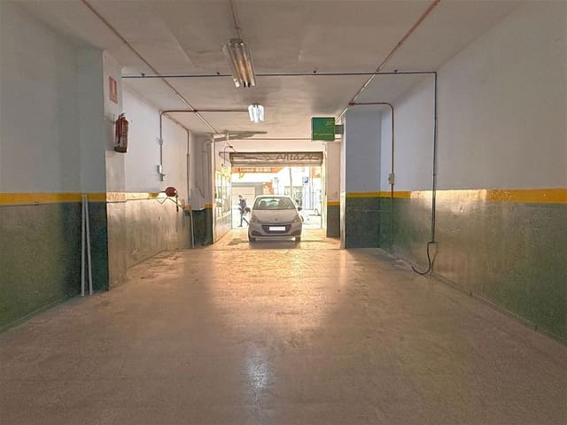 Komercyjne na sprzedaż w Miasto Barcelona - 390 000 € (Ref: 10039213)