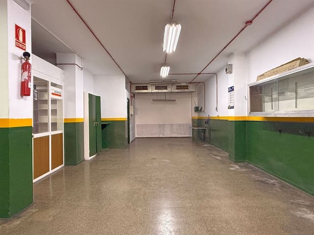 Komercyjne na sprzedaż w Miasto Barcelona - 390 000 € (Ref: 10039213)