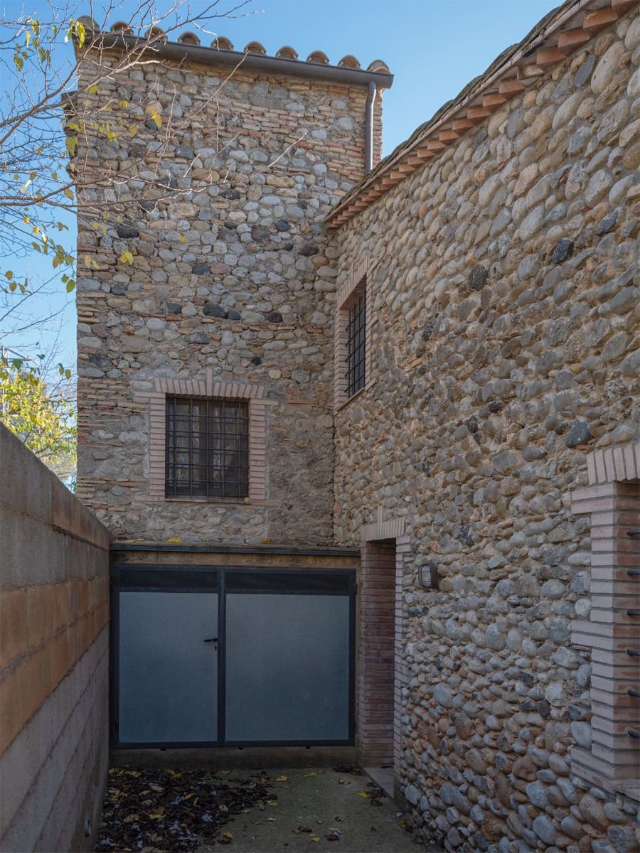 12 sypialnia Willa na sprzedaż w Sant Miquel de Fluvia z basenem garażem - 1 900 000 € (Ref: 10094888)