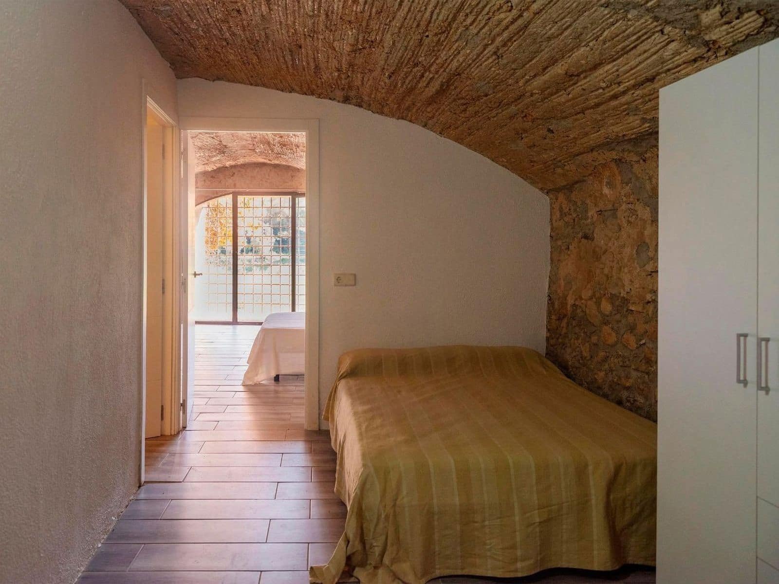 12 sypialnia Willa na sprzedaż w Sant Miquel de Fluvia z basenem garażem - 1 900 000 € (Ref: 10094888)