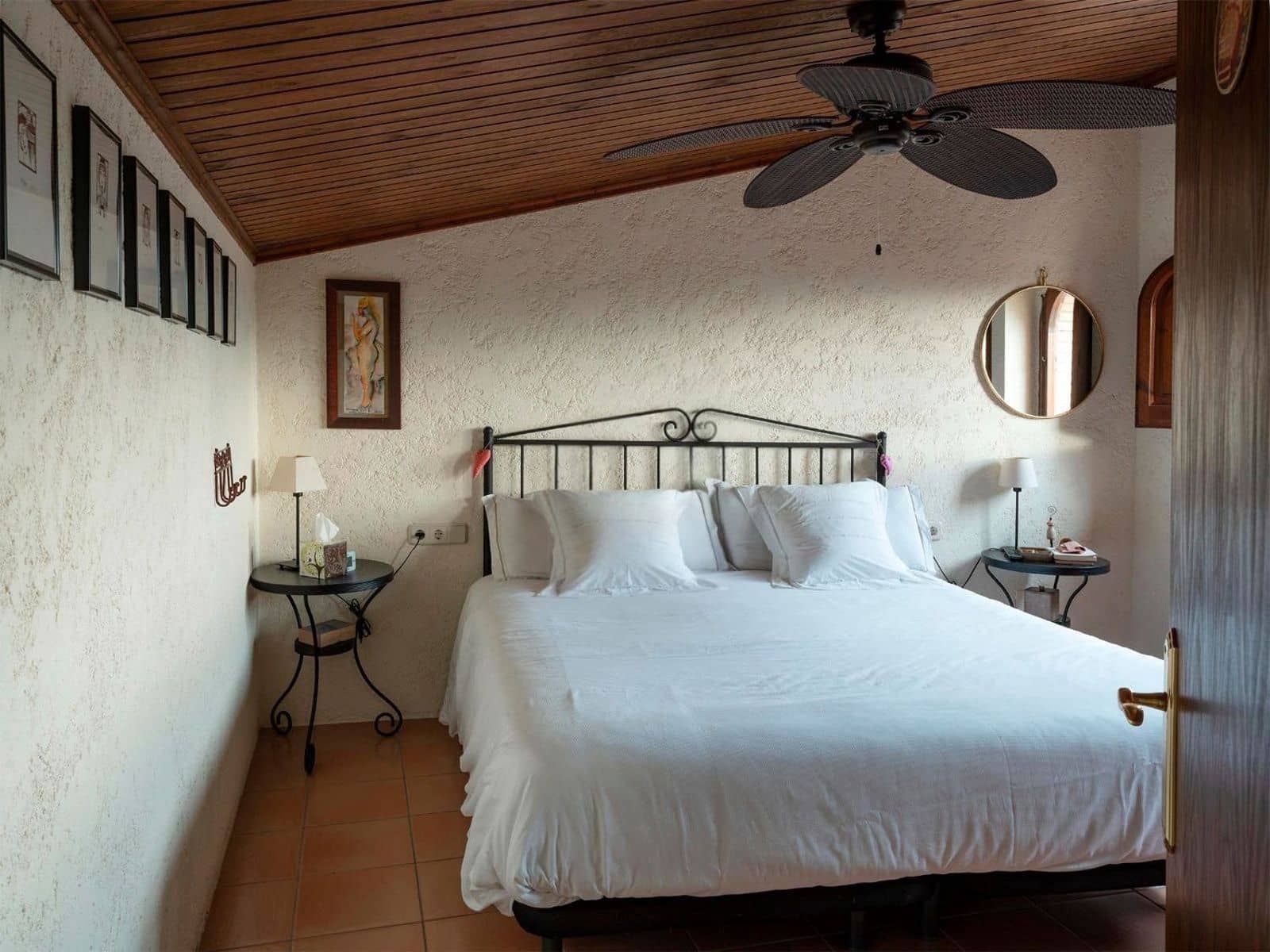 12 sypialnia Willa na sprzedaż w Sant Miquel de Fluvia z basenem garażem - 1 900 000 € (Ref: 10094888)