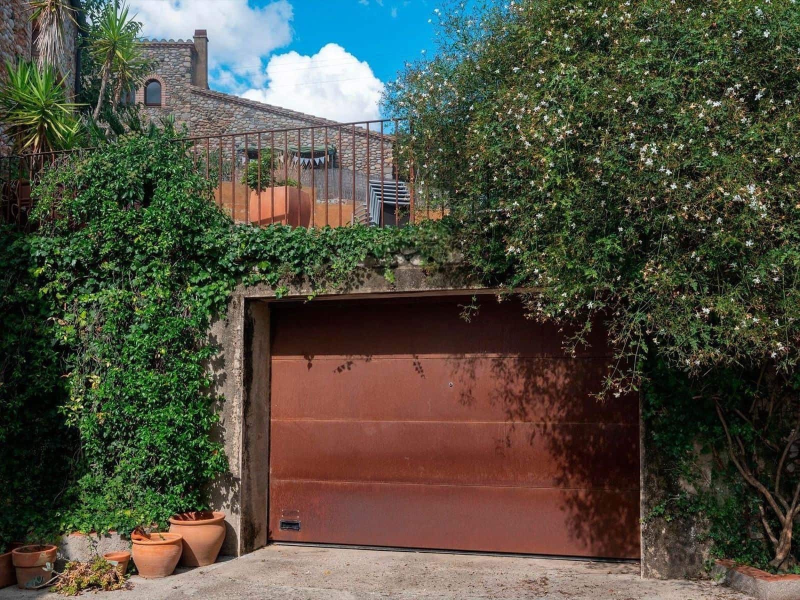 12 sypialnia Willa na sprzedaż w Sant Miquel de Fluvia z basenem garażem - 1 900 000 € (Ref: 10094888)