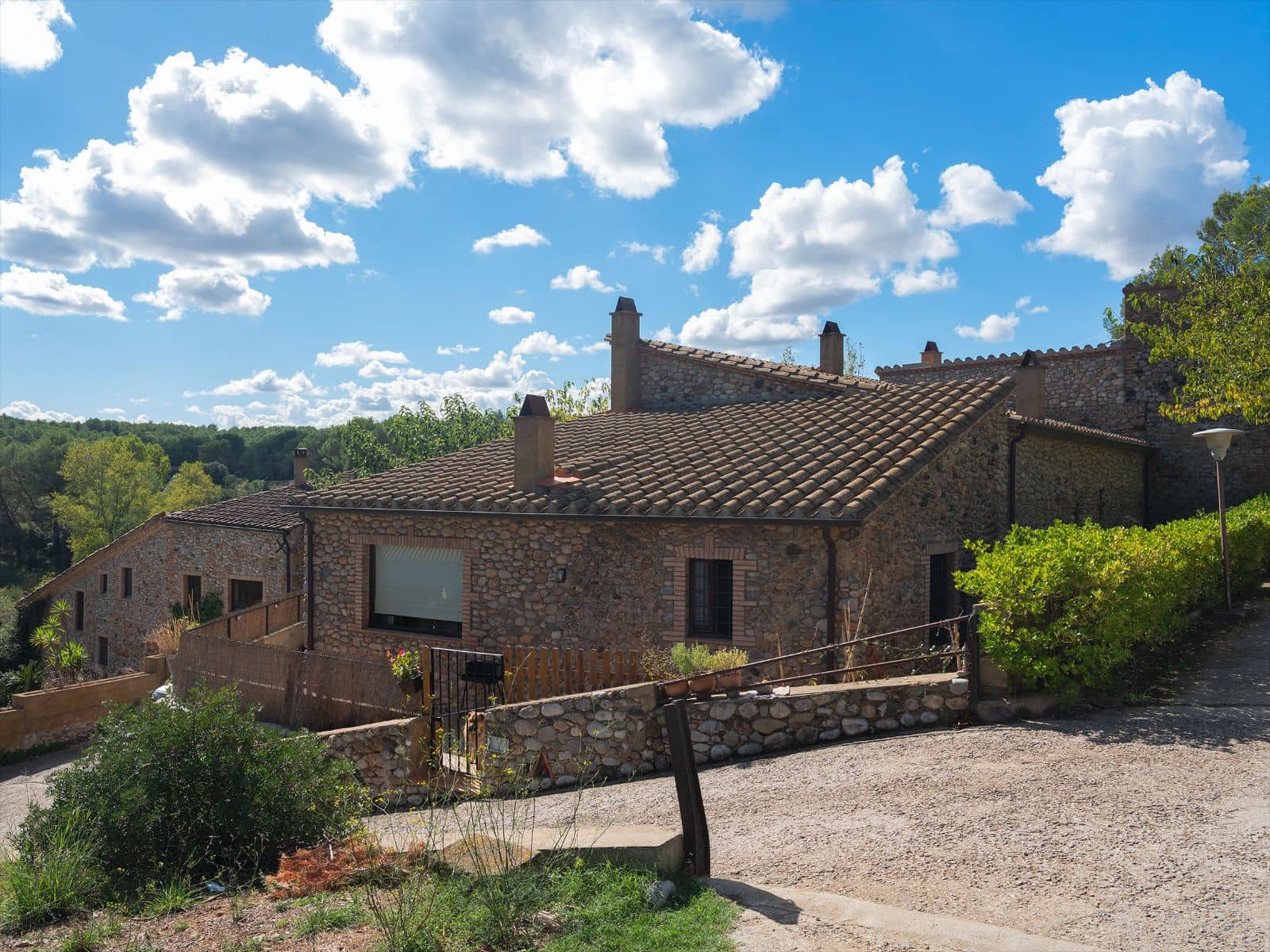 12 sypialnia Willa na sprzedaż w Sant Miquel de Fluvia z basenem garażem - 1 900 000 € (Ref: 10094888)