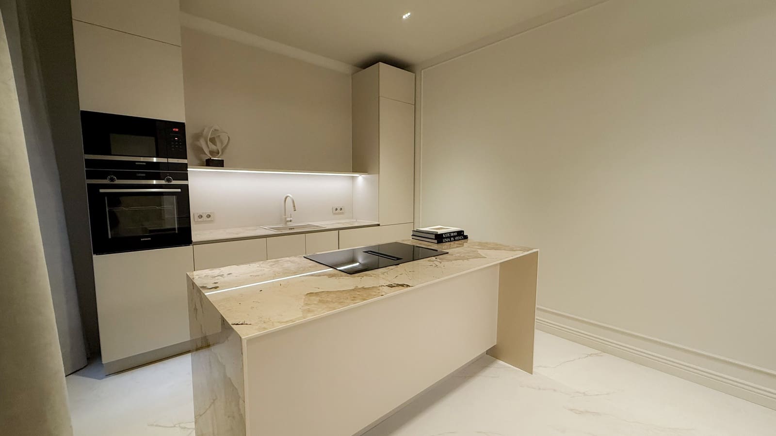 4 soverom Leilighet til salgs i Barcelona by - € 1 750 000 (Ref: 9072588)