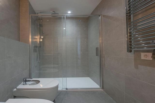 2 slaapkamer Appartement te koop in El Poble Sec, Barcelona stad - € 410.000 (Ref: 9072880)