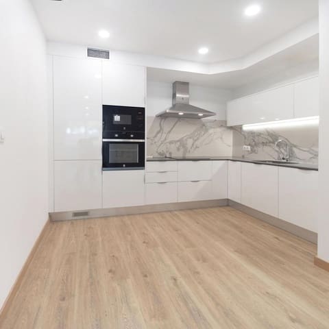 2 Zimmer Apartment zu verkaufen in El Poble Sec, Barcelona Stadt - 370.000 € (Ref: 9074224)