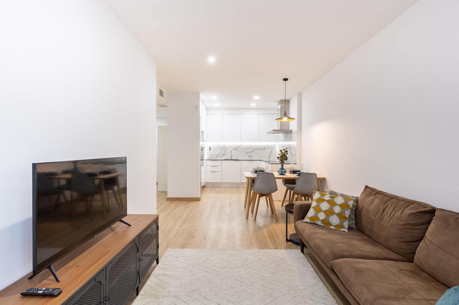 2 soveværelse Lejlighed til salg i Barcelona by - € 370.000 (Ref: 9074224)