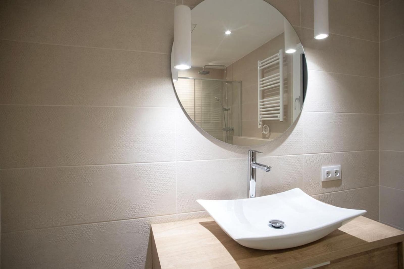 2 soveværelse Lejlighed til salg i Barcelona by - € 370.000 (Ref: 9074224)