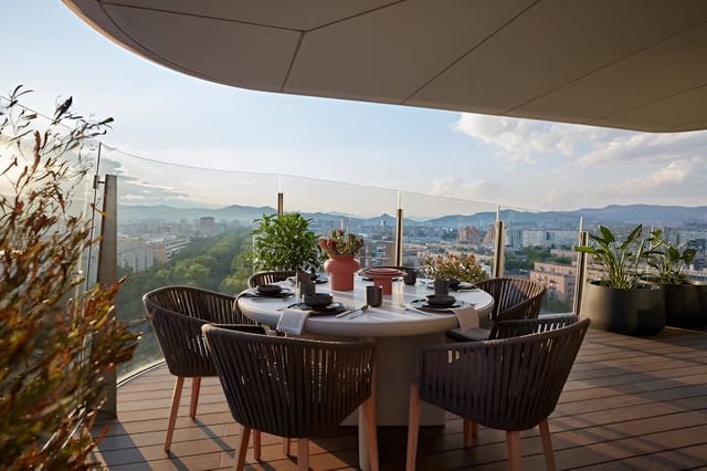 Apartament na sprzedaż w Diagonal Mar i El Front Marítim del Poblenou, Miasto Barcelona z basenem garażem - 1 350 000 € (Ref: 9074270)